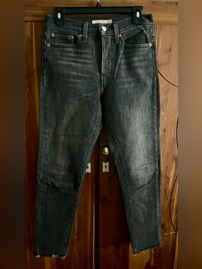 Vintage Levi’s Women’s Gray Wedgie Skinny Button-Fly Jeans Size 27